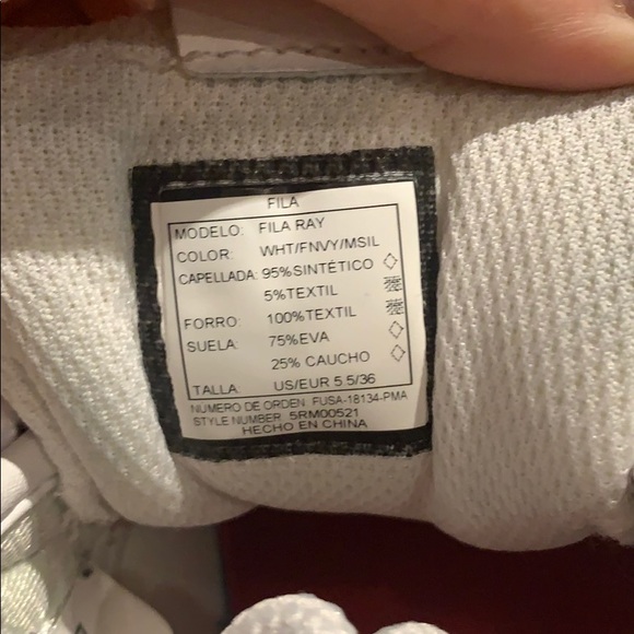 White Fila sneakers - Picture 5 of 5